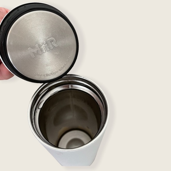 Starbucks limited edition twist top 16oz Mirr tumbler - Picture 3 of 10